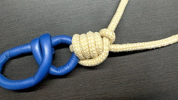 ハングマンズノットの結び方。強度低下しないように結ぶコツ