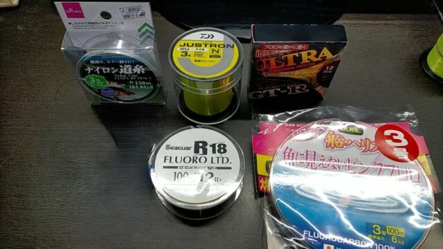ナイロン、フロロは使わない時は紫外線をさけるために暗所に保管したほうがいい
